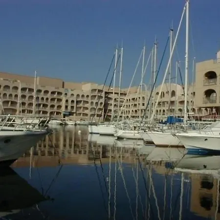 Port Gavine 1 דירה